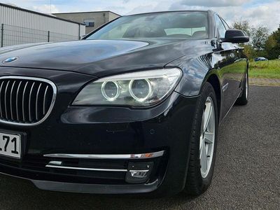 BMW 730