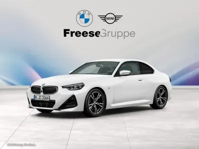 Neu BMW 230 Shadowline 245 PS (180 kW) 2026 Weiß Coupé