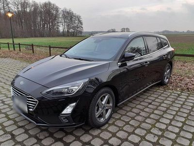 Gebraucht Ford Focus Cool & Connect 125 PS (91 kW) 2019 Schwarz Kombi