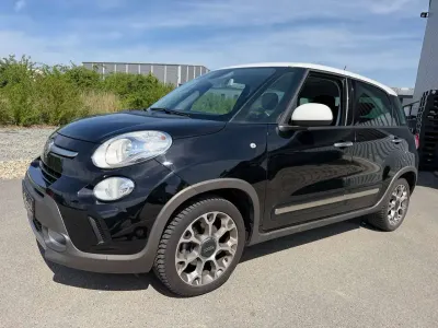 Gebraucht Fiat 500L Trekking 95 PS (69 kW) 2016 Colore esterno cinema schwarz Van / Kleinbus