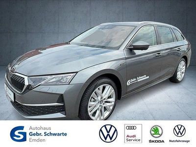 Grau Gebraucht 2025 Skoda Octavia Tour Kombi | 43.200 €