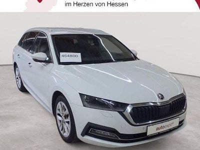 Moonweiß perleffekt Gebraucht 2022 Skoda Octavia Style Kombi | 19.990 € (Fairer Preis)