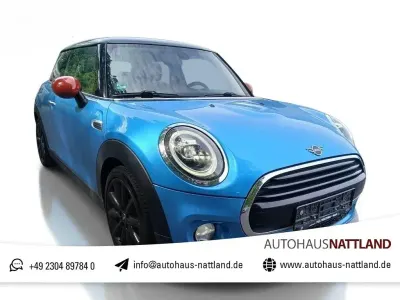 Gebraucht Mini Cooper Chili 136 PS (100 kW) 2019 Electric blue Kleinwagen