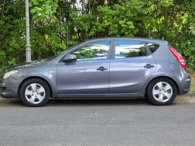 Gebraucht Hyundai i30 Edition+ 109 PS (80 kW) 2009 Grau Limousine