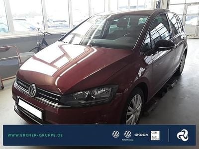 Gebraucht VW Golf Sportsvan IQ Drive 116 PS (85 kW) 2020 Cranberry red metallic Van / Kleinbus