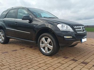 Gebraucht Mercedes ML300 204 PS (150 kW) 2010 Schwarz SUV