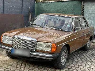 Gebraucht Mercedes 200 1980 Braun Limousine