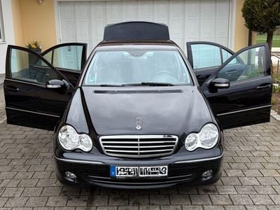 Gebraucht Mercedes C200 Avantgarde 122 PS (89 kW) 2005 Schwarz Limousine