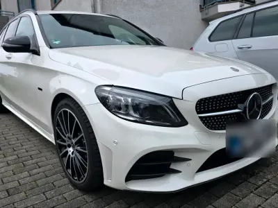 Gebraucht Mercedes C300e AMG line 320 PS (235 kW) 2020 Weiß Kombi
