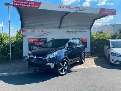 Gebraucht SsangYong Korando Crystal 150 PS (110 kW) 2017 Blau SUV