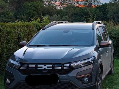 Gebraucht Dacia Jogger Extreme 141 PS (103 kW) 2024 Grau Van / Kleinbus