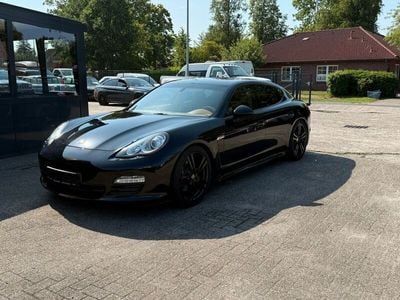 Porsche Panamera 4