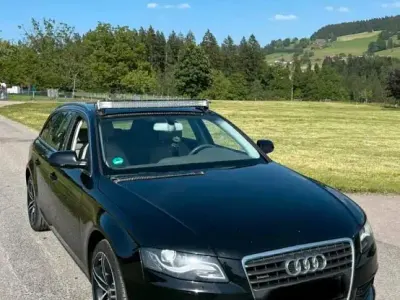 Gebraucht Audi A4 142 PS (104 kW) 2012 Schwarz Kombi