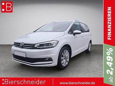 Weiss Gebraucht 2024 VW Touran Highline Van / Kleinbus | 32.950 € (Guter Preis)