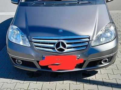 Gebraucht Mercedes A160 95 PS (69 kW) 2011 Grau Kleinwagen