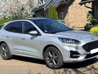 Second-hand Ford Kuga ST-Line X 190 CP (139 kW) 2020 Argintiu SUV