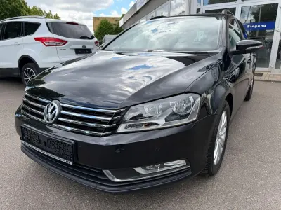 Gebraucht VW Passat Trendline 105 PS (77 kW) 2012 Schwarz Kombi