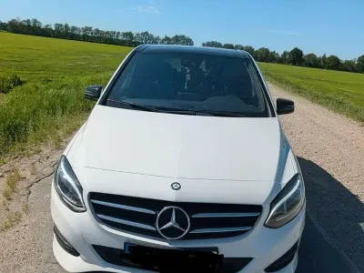 Gebraucht Mercedes B220 Urban 184 PS (135 kW) 2017 Weiß Kleinwagen