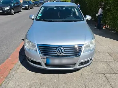 Second-hand VW Passat 140 CP (102 kW) 2008 Argintiu Berlinǎ
