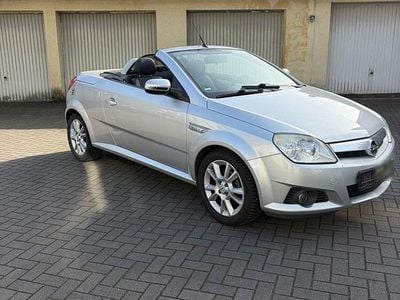 Gebraucht Opel Tigra 90 PS (66 kW) 2006 Silber Cabrio
