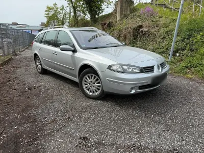 Usata Renault Laguna III 140 CV (102 kW) 2007 Argento Station wagon