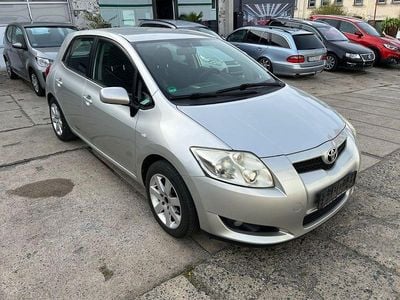 Second-hand Toyota Auris Sol 97 CP (71 kW) 2007 Argintiu Hatchback