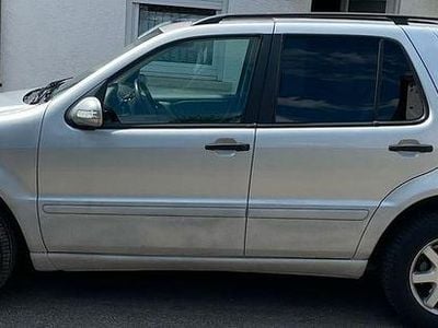 Mercedes ML270