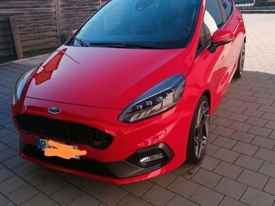 gebraucht Ford Fiesta 1,5 EcoBoost ST mit Leder-Exklusiv-Pa...