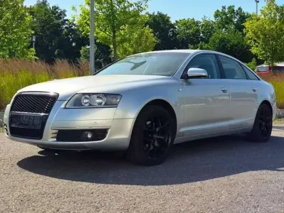 Gebraucht Audi A6 Comfort 177 PS (130 kW) 2005 Lichtsilber metallic (metallic) Limousine