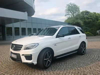 Gebraucht Mercedes ML63 AMG AMG 585 PS (430 kW) 2013 Weiß SUV