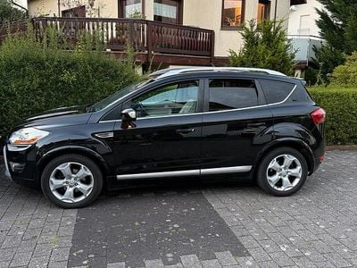 Usado Ford Kuga Individual 136 HP (100 kW) 2008 Preto SUV