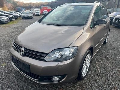 Gebraucht VW Golf VII Style 105 PS (77 kW) 2012 Gold Limousine