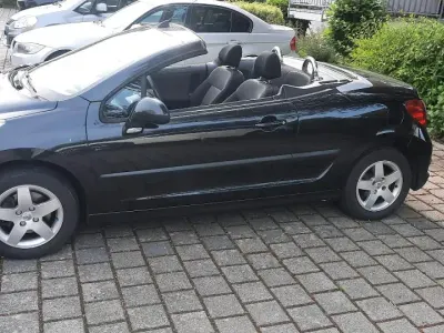 Gebraucht Peugeot 207 CC 120 PS (88 kW) 2007 Schwarz Cabrio