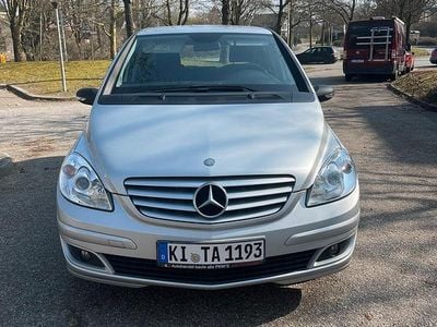 Mercedes B150