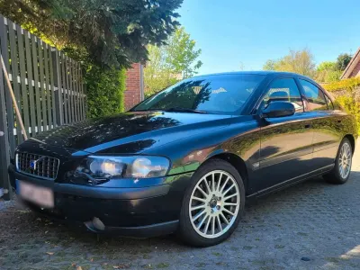 Usata Volvo S60 Summum 163 CV (119 kW) 2002 Nero Berlina