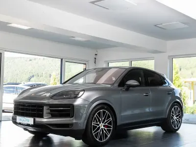 Gebraucht Porsche Cayenne 475 PS (349 kW) 2023 Grau SUV