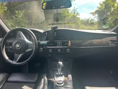 Gebraucht BMW 520 Exclusive 177 PS (130 kW) 2008 Schwarz Kombi