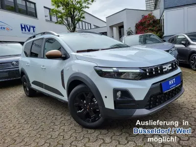Neu Dacia Jogger Extreme 122 PS (89 kW) 2026 Arktis weiß Van / Kleinbus