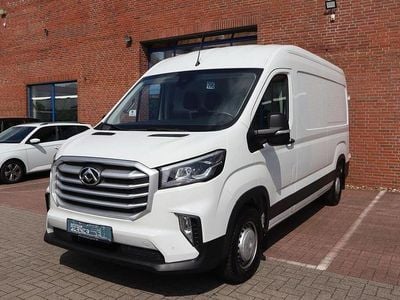 Maxus V90
