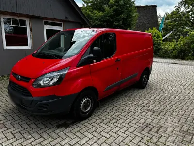 Gebraucht Ford Transit Custom 105 PS (77 kW) 2017 Rot Van