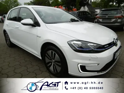 Gebraucht VW e-Golf 100 kW (136 PS) 2018 Pure white Kleinwagen