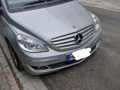 Mercedes B180