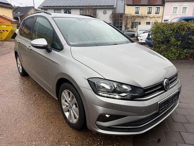 Gebraucht VW Golf Sportsvan Comfortline 116 PS (85 kW) 2019 Silber Van / Kleinbus