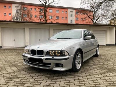 BMW 525