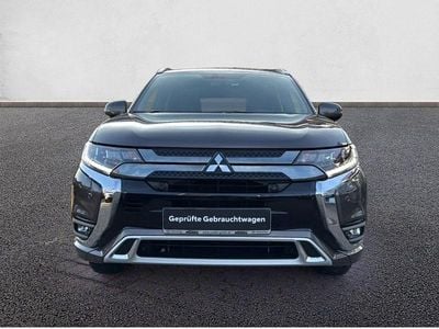 Gebraucht Mitsubishi Outlander P-HEV Plus 224 PS (164 kW) 2020 Granitbraun SUV