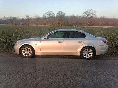BMW 523