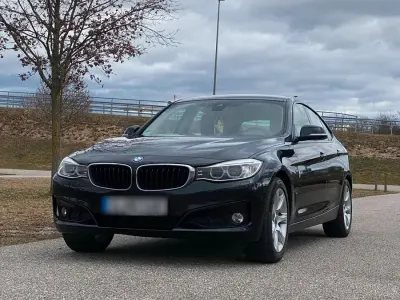 Gebraucht BMW 320 184 PS (135 kW) 2013 Schwarz Limousine