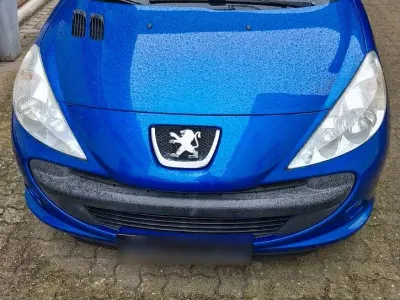 Gebraucht Peugeot 206 Style 60 PS (44 kW) 2011 Blau Limousine