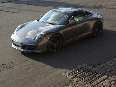 Porsche 911 Carrera GTS