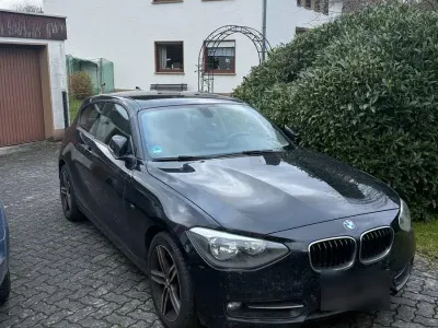 Gebraucht BMW 116 Sport Line 136 PS (100 kW) 2012 Schwarz Kleinwagen